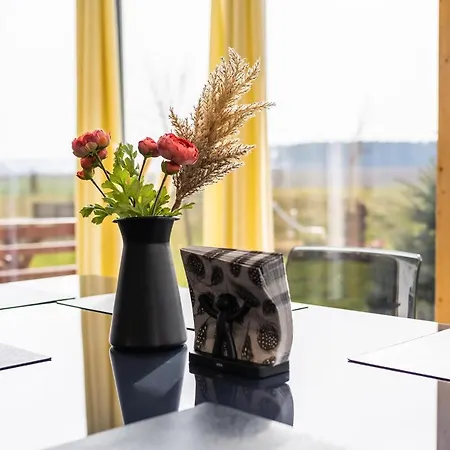 Ruhige Mit Panoramablick شقة