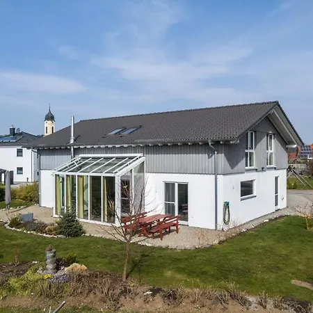 Ruhige Mit Panoramablick Apartment